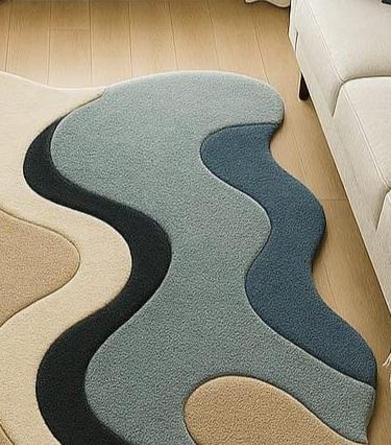 Abstract hand-tufted rug